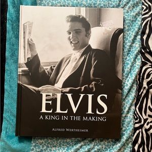 “Elvis a King in the Making” Book